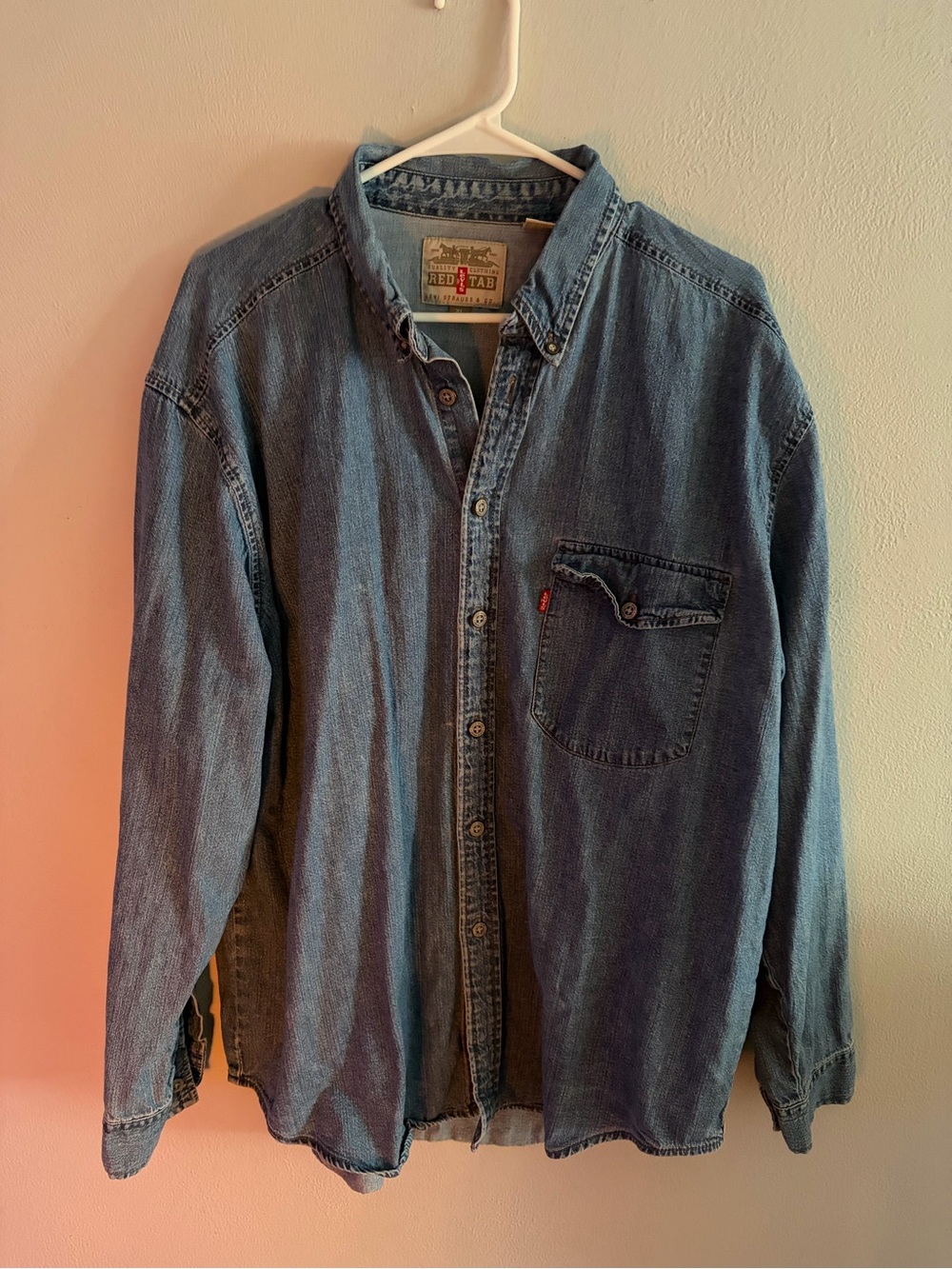 Vintage Levi's Denim Red Tab Long Sleeve Button Down Shirt Mens Size XL 1996 90s